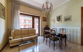 Villa Pamphili & Vaticano Cozy Apartment